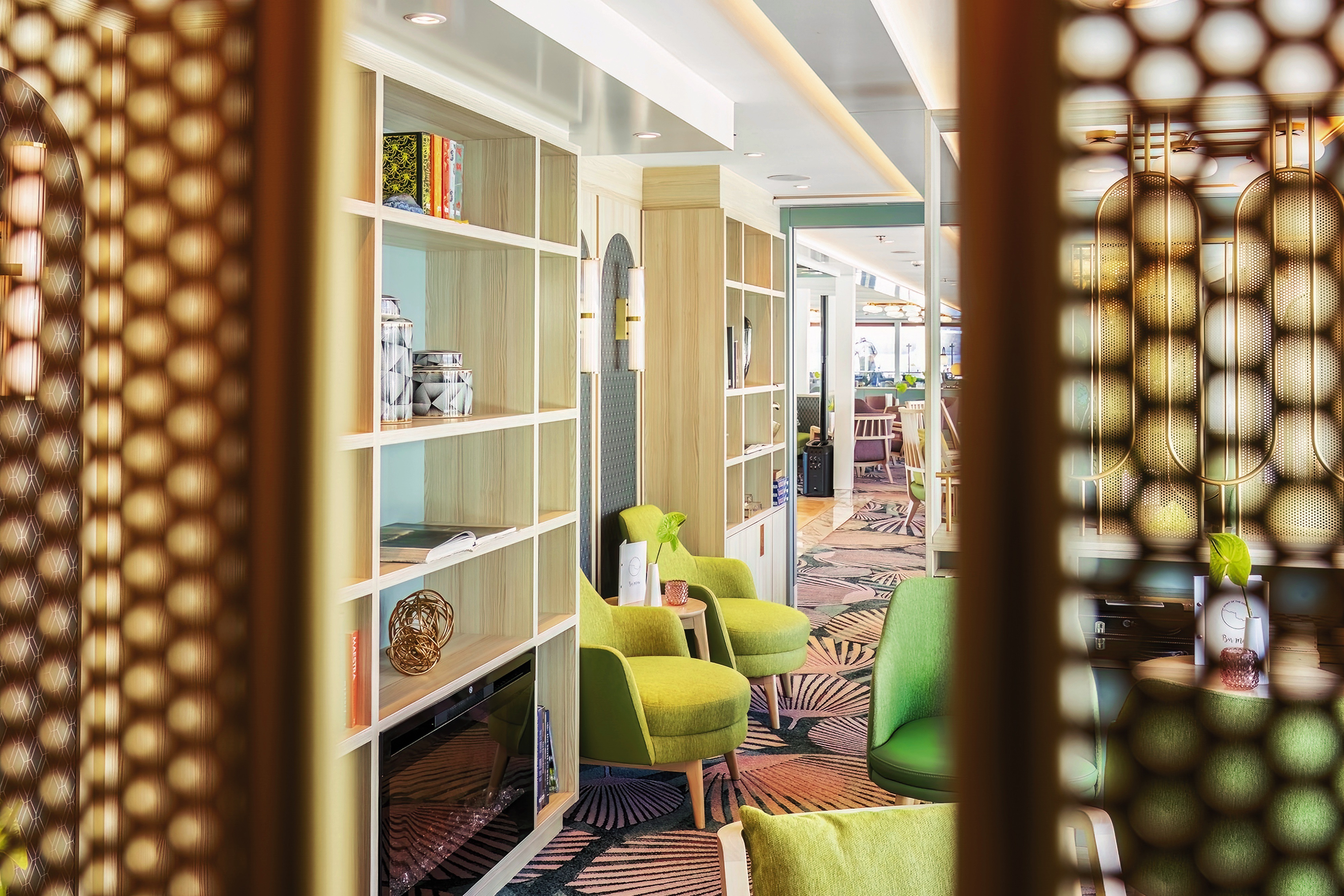 Spirit of the Danube - The Belvedere Lounge